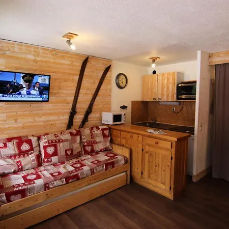 Neves - 4 Personnes Dans Le Quartier Anime De La Station Mae-7704 Daire Val Thorens